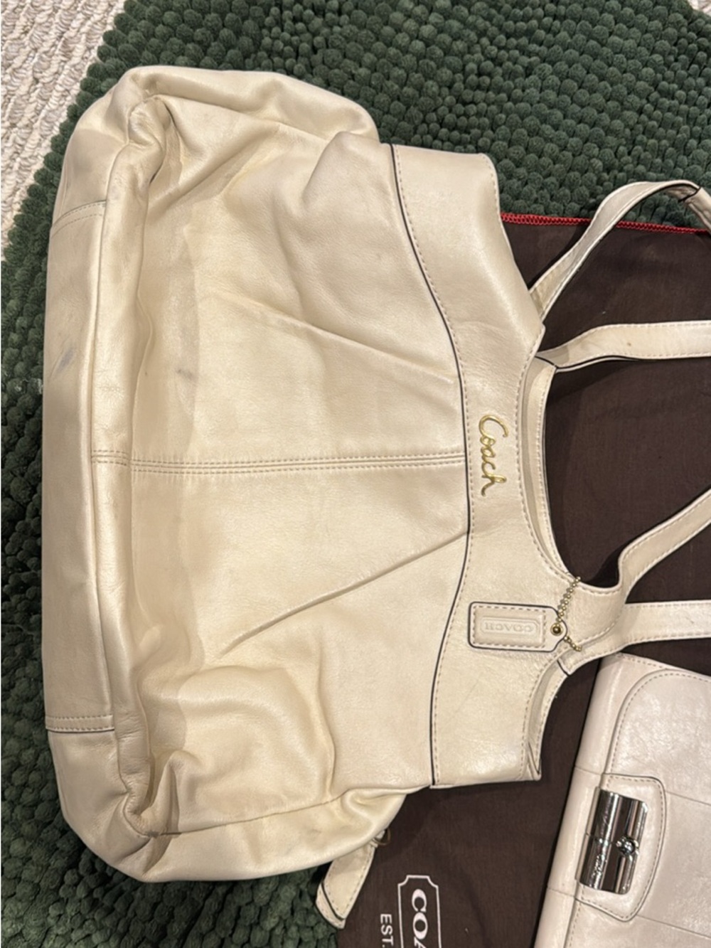 Coach Cream Leather Shoulder Tote with Matching Wallet - Picture 3 of 4